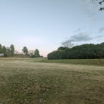 東北最大の前方後円墳で、国指定の史跡となっています。 主軸168m、後円部径96m、高さ12m、前方部長さ72m、前端幅96m、高さ6mの3段築成で、葺石（ふきいし）を伴っています。